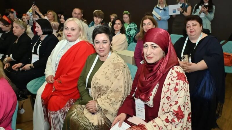 16 апреля 2026 Медиаволонтёры «Агрегатора счастья» на фестивале «Сочинская весна – 2026»
