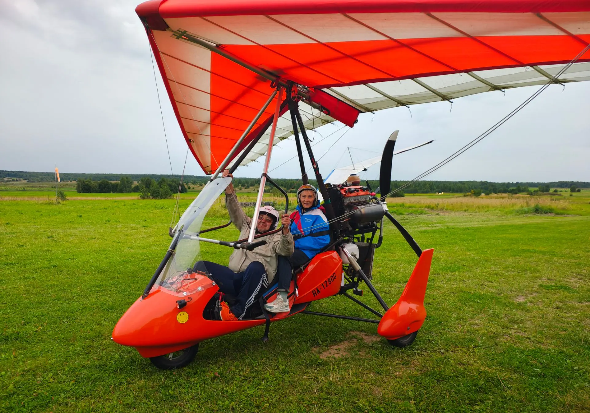 22 августа 2026 Небо как лекарство. Участники СВО освоили полеты на дельталете