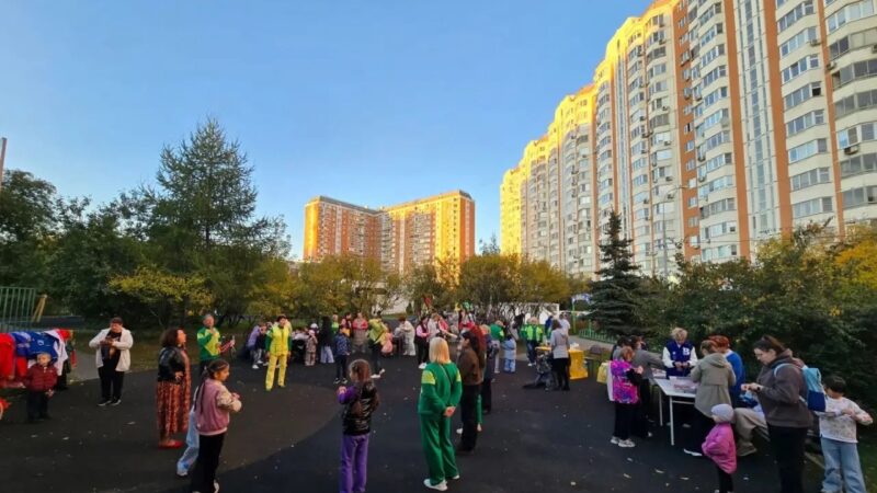 30 сентября 2026 Мозаика культур и тепло сердец: в Москве прошла Международная ярмарка народного творчества